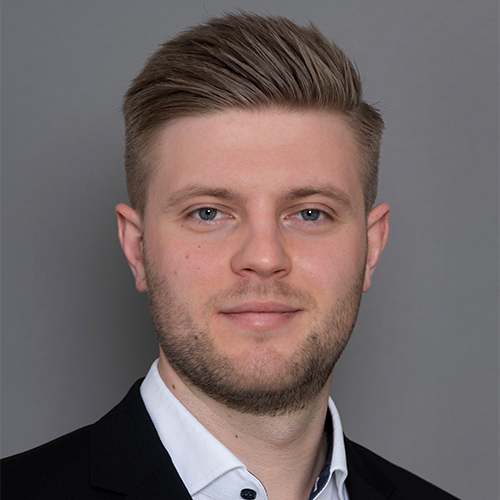 Porträtfoto von Johannes Baumüller